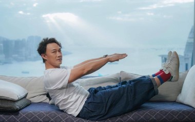 爱是怀疑吉他谱_陈奕迅_E调指法原版弹唱谱_图片六线谱