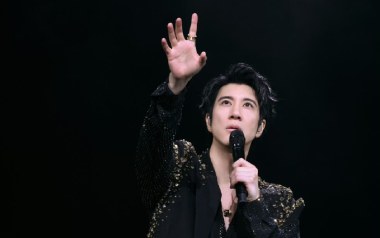 白狐狸吉他谱_王力宏_C调扫弦版弹唱谱_图片六线谱