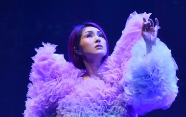 处处吻吉他谱_杨千嬅_C调指法拍弦版弹唱谱_图片六线谱