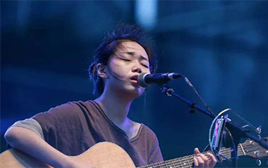 出山吉他谱_花粥_G调指法原版弹唱谱_图片六线谱