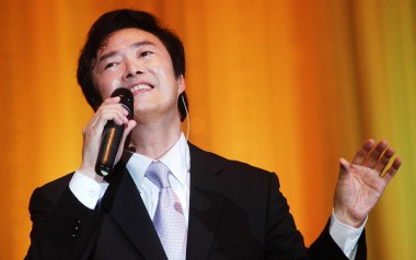 当那枫叶红吉他谱_费玉清_C调原版弹唱谱_图片六线谱
