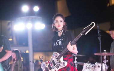 丁建国写的歌吉他谱_缝纫机乐队_C调原版_图片六线谱
