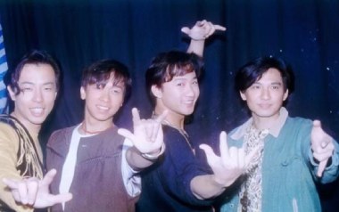 和平与爱吉他谱_Beyond_G调双吉他版六线谱_吉他弹唱示范