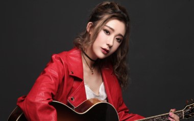 厚颜无耻吉他谱_曲肖冰_F调指法原版弹唱谱_图片六线谱