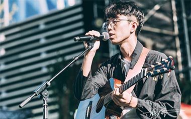 理想三旬指弹吉他谱_陈鸿宇_原版独奏谱_吉他指弹教学