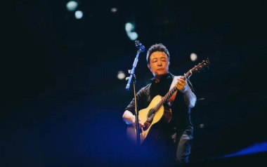 无尽光芒吉他谱_许巍_C调指法弹唱谱_图片六线谱