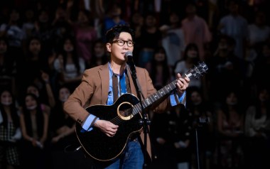 那些女孩教我的事吉他谱_品冠_C调原版弹唱谱_图片六线谱