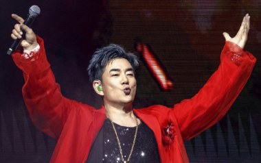 呢喃吉他谱_任贤齐_C调指法扫弦版弹唱谱_图片六线谱