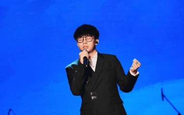 你的答案吉他谱_阿冗_C调指法原版弹唱谱_图片六线谱
