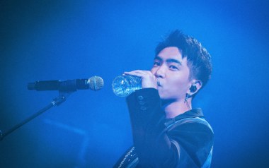 失眠飞行吉他谱_沈以诚/薛明媛_C调简单版_图片六线谱