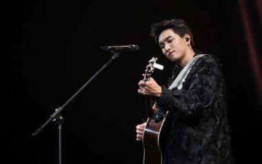 说爱你吉他谱_沈以诚_A调指法弹唱谱_图片六线谱