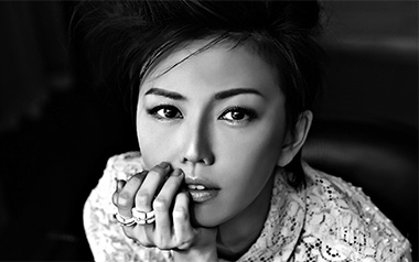 同类吉他谱_孙燕姿_D调指法弹唱谱_图片六线谱