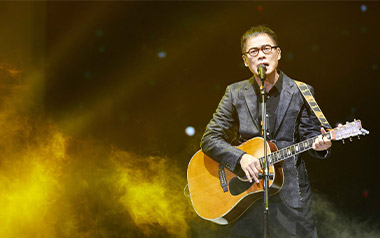 童年吉他谱_罗大佑_C调切音扫弦版弹唱谱_图片六线谱