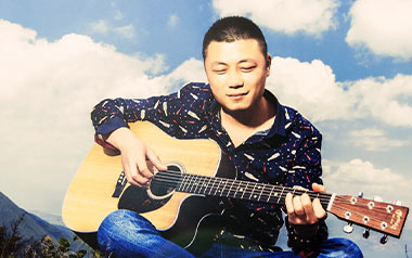 妥协吉他谱_艾岩_G调指法原版弹唱谱_图片六线谱