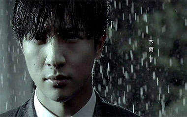 下雨了吉他谱_薛之谦_G调原版弹唱谱_图片六线谱