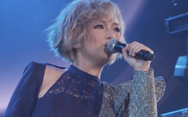 一场误会吉他谱_卫兰_C调指法原版弹唱谱_图片六线谱
