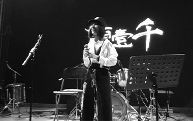 一个吉他谱_陈壹千_G调指法原版弹唱谱_图片六线谱
