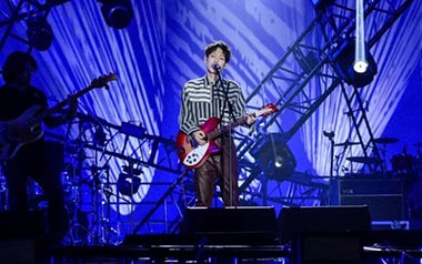 月食吉他谱_丁世光_G调指法原版弹唱谱_图片六线谱