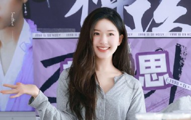 只想把你偷偷藏好吉他谱_赵露思_G调指法_图片六线谱